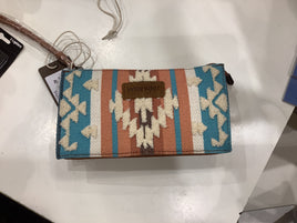 Wrangler Cilia Aztec wristlet purse tan