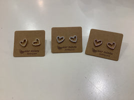 MES2037 cubic open heart stud