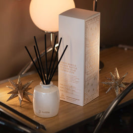 Urban Rituelle Lemon Myrtle, Golden Wattle, Poached Pear, Cypress Pine
Fragrance Diffuser Set | 220ml